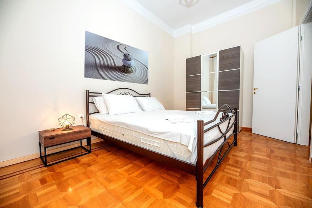 Roman Forum Apartment Tesalonika Bagian luar foto